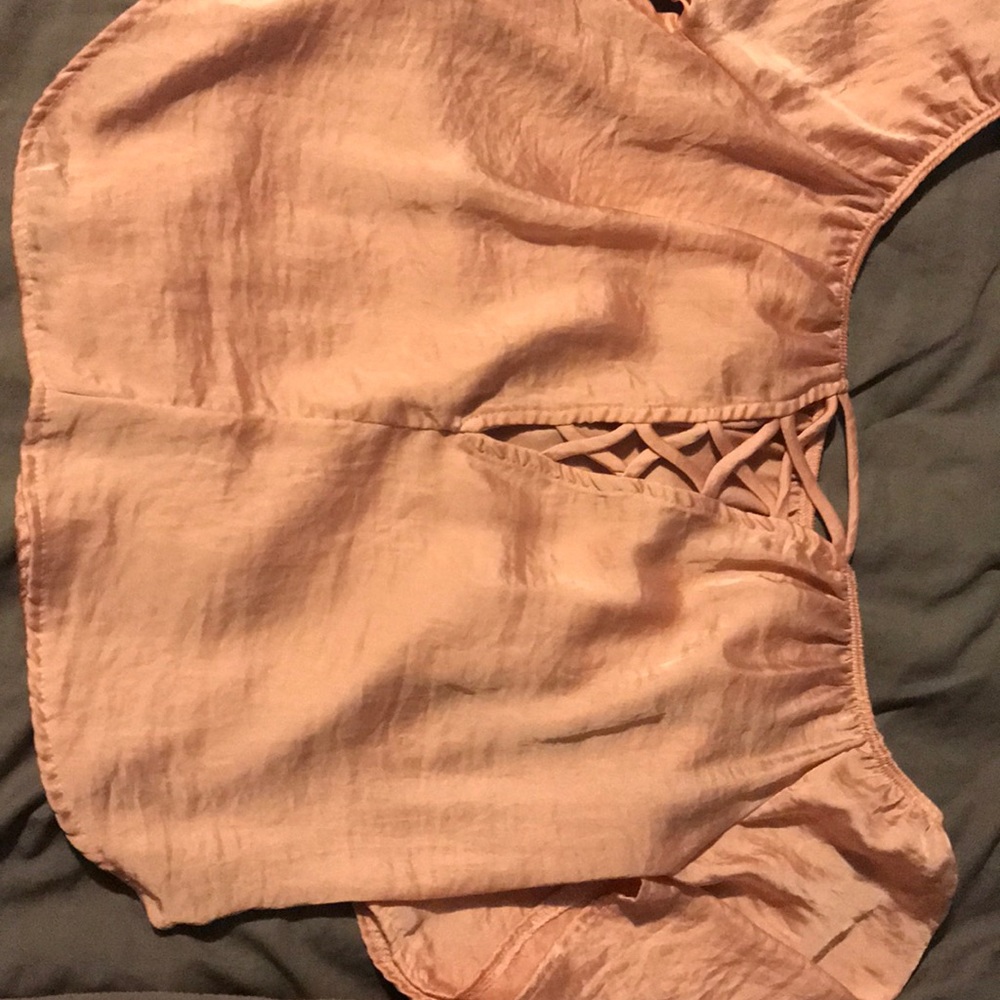 Pink off the shoulder - Picture 2 of 2